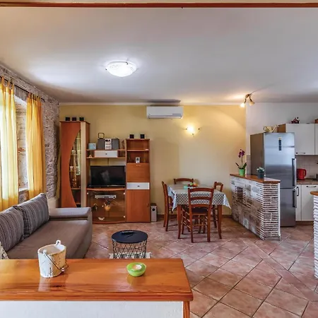 2 Bedroom Stunning In